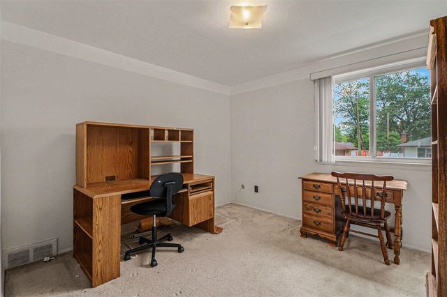 4717 Buckingham Drive, Warren, MI 48092