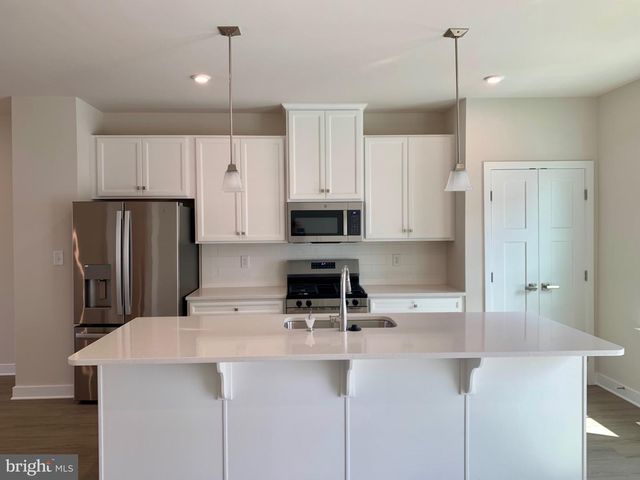 65 ROSEMARY WAY, Mount Laurel, NJ 08054
