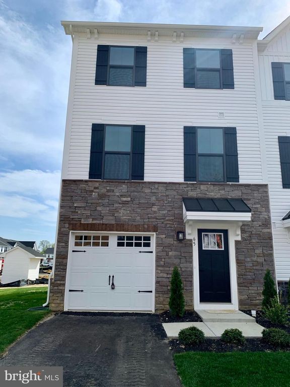 65 ROSEMARY WAY, Mount Laurel, NJ 08054