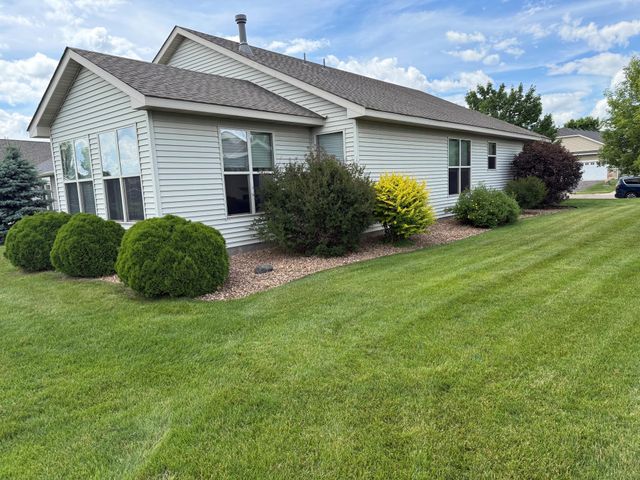 5326 Sand Bunker Street, Saint Cloud, MN 56304