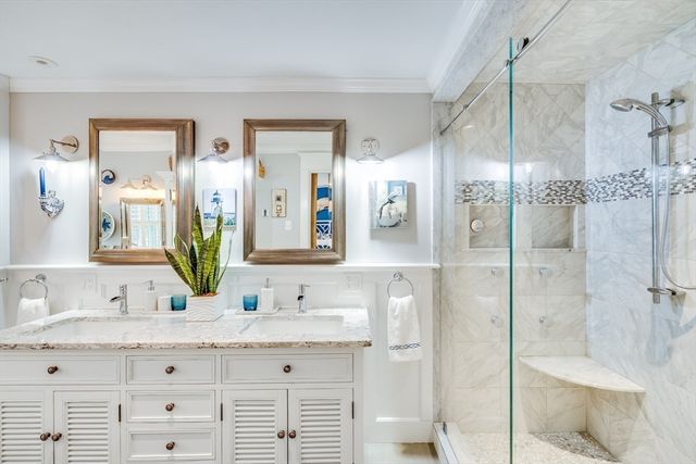 35 Hidden Ln, Barnstable, MA 02655