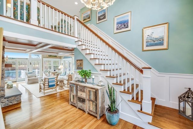 35 Hidden Ln, Barnstable, MA 02655