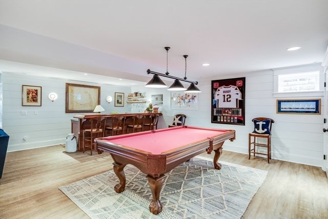 35 Hidden Ln, Barnstable, MA 02655