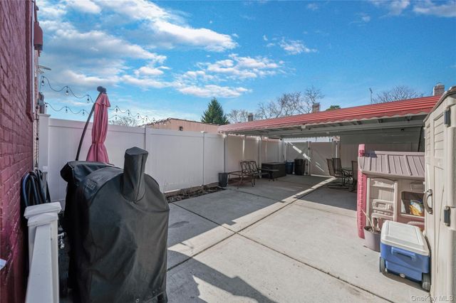 64-72 84th Place, Middle Village, NY 11379