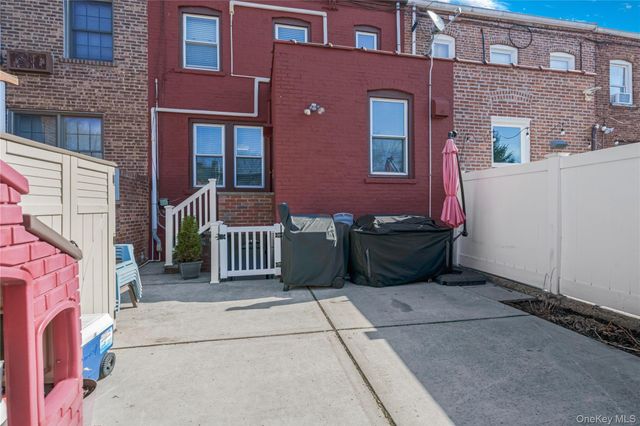 64-72 84th Place, Middle Village, NY 11379