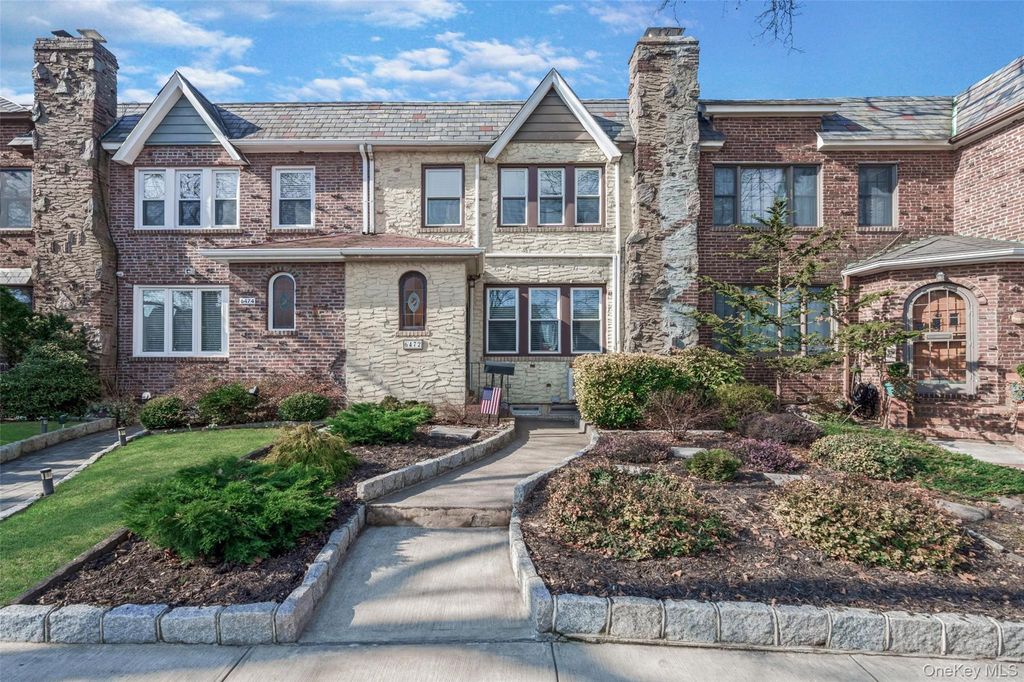 64-72 84th Place, Middle Village, NY 11379