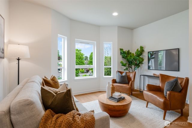 4849 S Chicago Street, Seattle, WA 98118