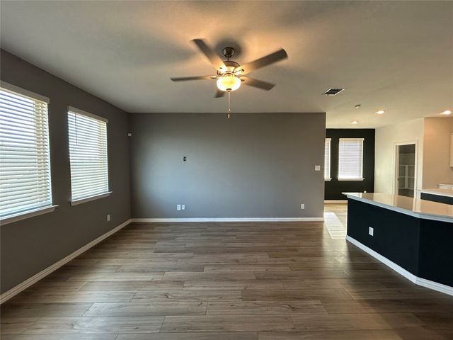 208 Post Oak Street, Azle, TX 76020