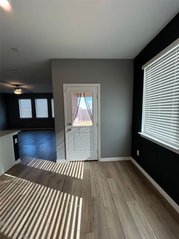 208 Post Oak Street, Azle, TX 76020