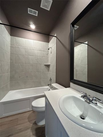 208 Post Oak Street, Azle, TX 76020