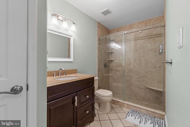 168 FAIRFAX DR, Cinnaminson, NJ 08077