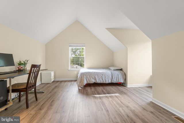168 FAIRFAX DR, Cinnaminson, NJ 08077