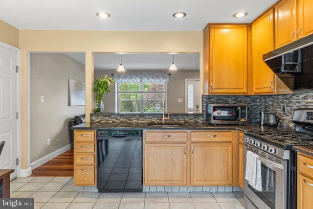 168 FAIRFAX DR, Cinnaminson, NJ 08077