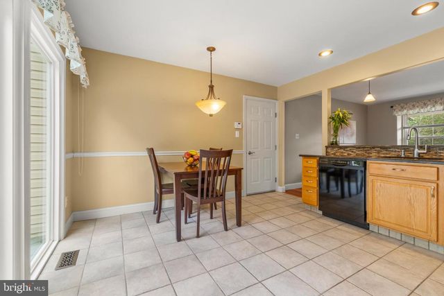 168 FAIRFAX DR, Cinnaminson, NJ 08077