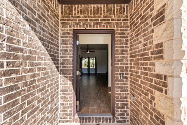 224 Cattlemans Trail, Saginaw, TX 76131