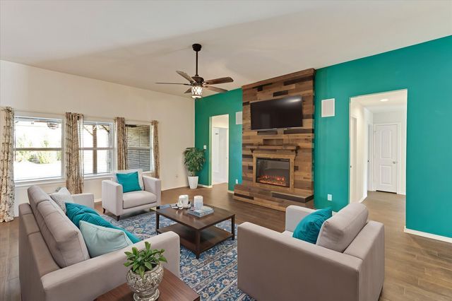 224 Cattlemans Trail, Saginaw, TX 76131