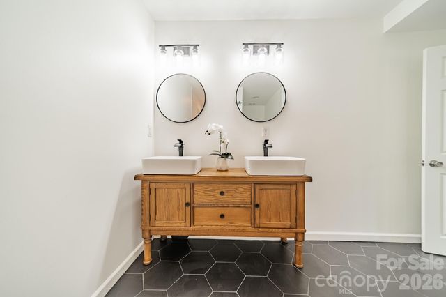 109 W Leroy Street, Fort Mill, SC 29715