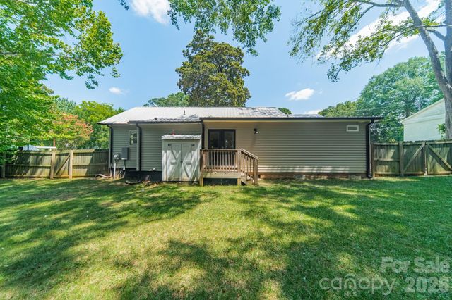 109 W Leroy Street, Fort Mill, SC 29715