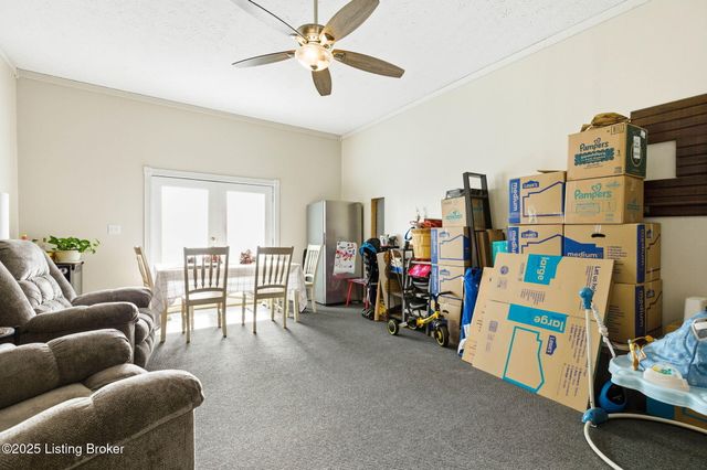 3015 Twilight Ave, Shelbyville, KY 40065