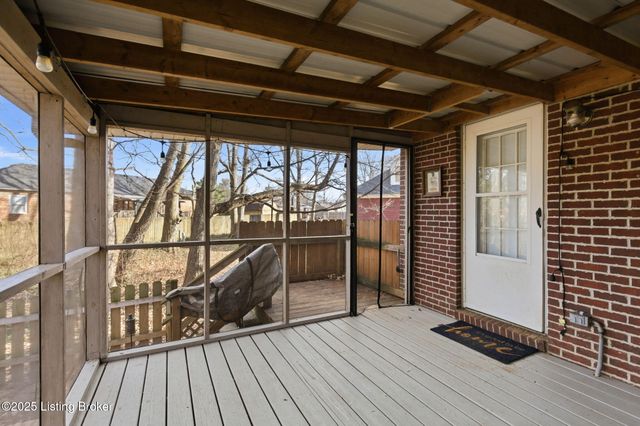 3015 Twilight Ave, Shelbyville, KY 40065