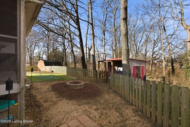 3015 Twilight Ave, Shelbyville, KY 40065