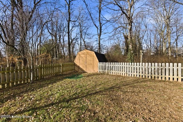 3015 Twilight Ave, Shelbyville, KY 40065