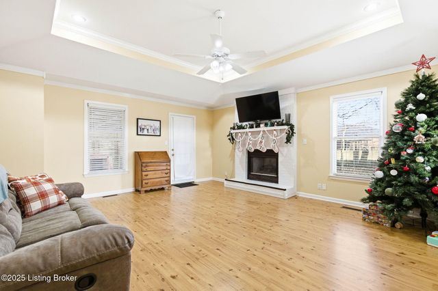 3015 Twilight Ave, Shelbyville, KY 40065