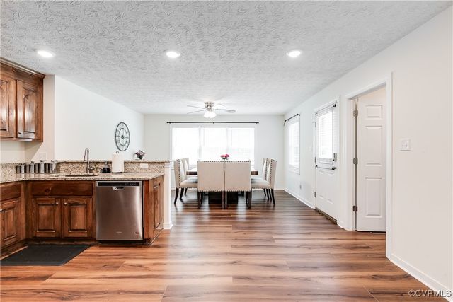 4721 Red Coach Ln, Sandston, VA 23150