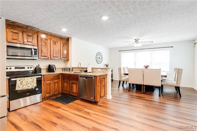 4721 Red Coach Ln, Sandston, VA 23150