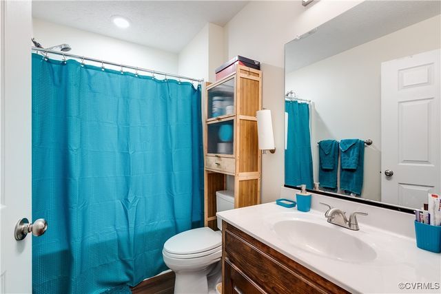 4721 Red Coach Ln, Sandston, VA 23150
