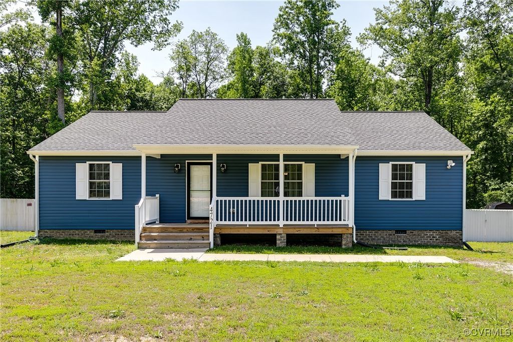 4721 Red Coach Ln, Sandston, VA 23150