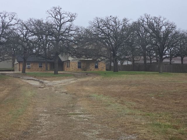 2077 Trailwood Drive W, Burleson, TX 76028