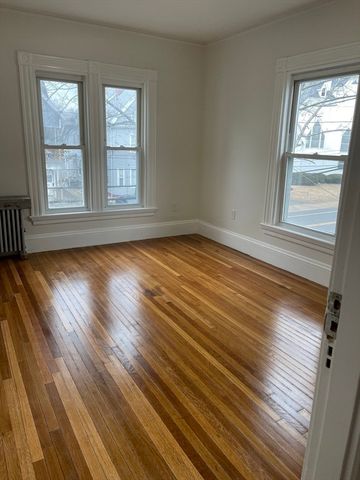 1190 Warren Ave 2, Brockton, MA 02301