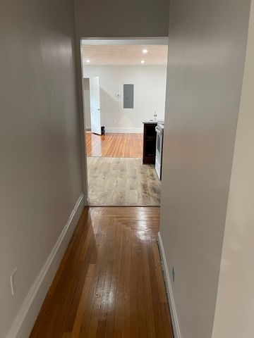 1190 Warren Ave 2, Brockton, MA 02301