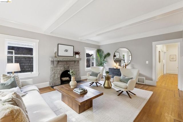 5633 Oak Grove Ave, Oakland, CA 94618