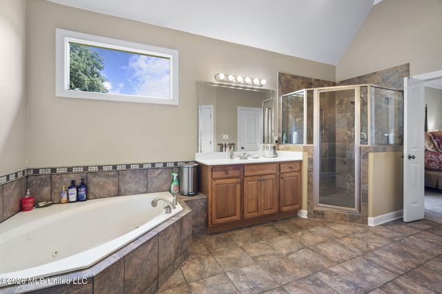 2830 S Manning Circle, Nesbit, MS 38651