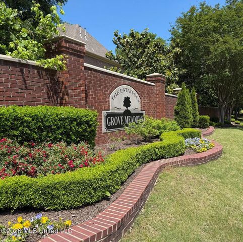 2830 S Manning Circle, Nesbit, MS 38651