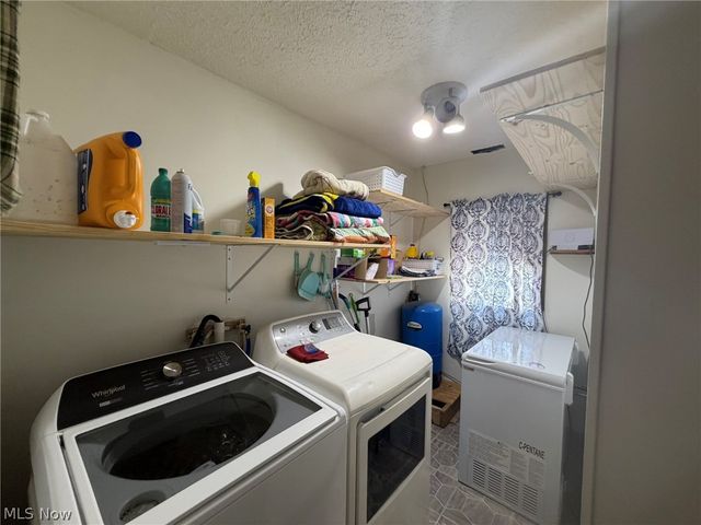 3936 Laurel Creek Road, Waverly, WV 26184