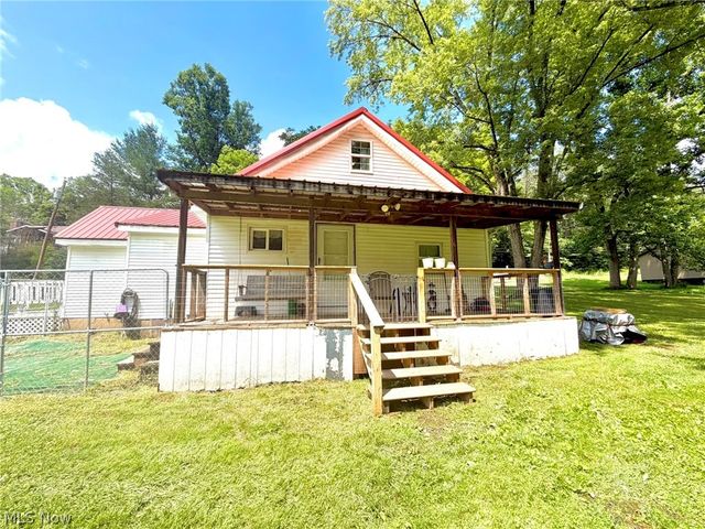 3936 Laurel Creek Road, Waverly, WV 26184