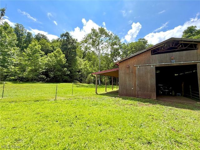 3936 Laurel Creek Road, Waverly, WV 26184