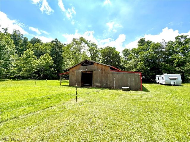 3936 Laurel Creek Road, Waverly, WV 26184