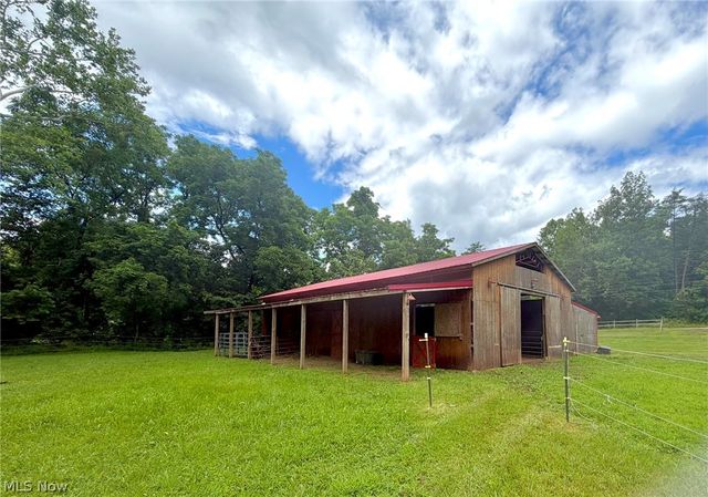 3936 Laurel Creek Road, Waverly, WV 26184