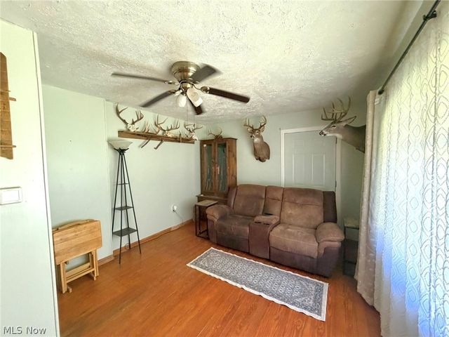3936 Laurel Creek Road, Waverly, WV 26184