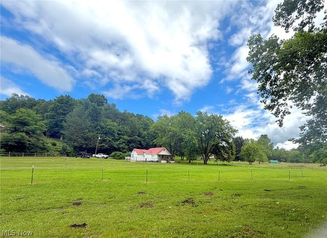 3936 Laurel Creek Road, Waverly, WV 26184