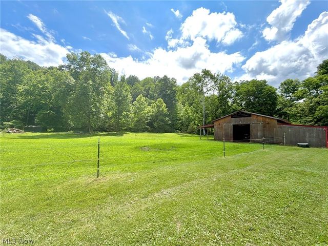 3936 Laurel Creek Road, Waverly, WV 26184