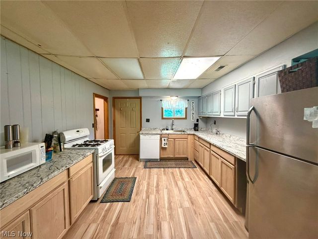 3936 Laurel Creek Road, Waverly, WV 26184