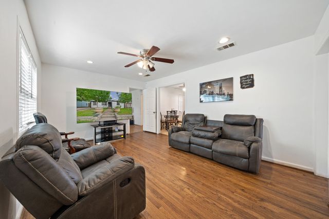 1736 Kirkwood Drive, Garland, TX 75041