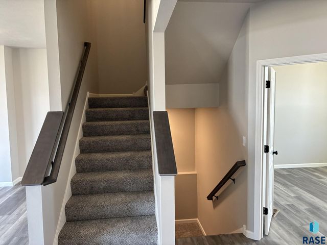 2200 E Bergen Cir Circle, Brandon, SD 57005