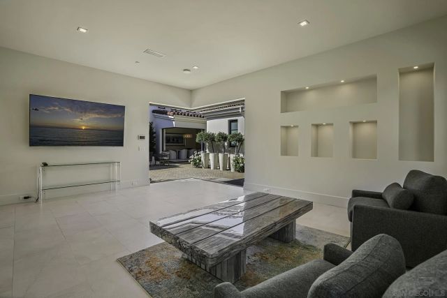 5516 LA CRESCENTA, Rancho Santa Fe, CA 92067