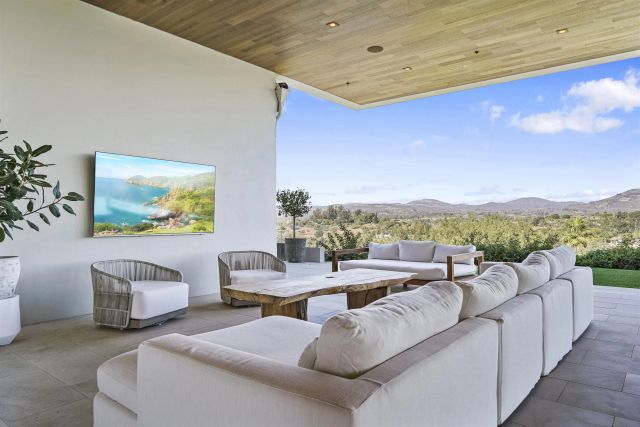 5516 LA CRESCENTA, Rancho Santa Fe, CA 92067